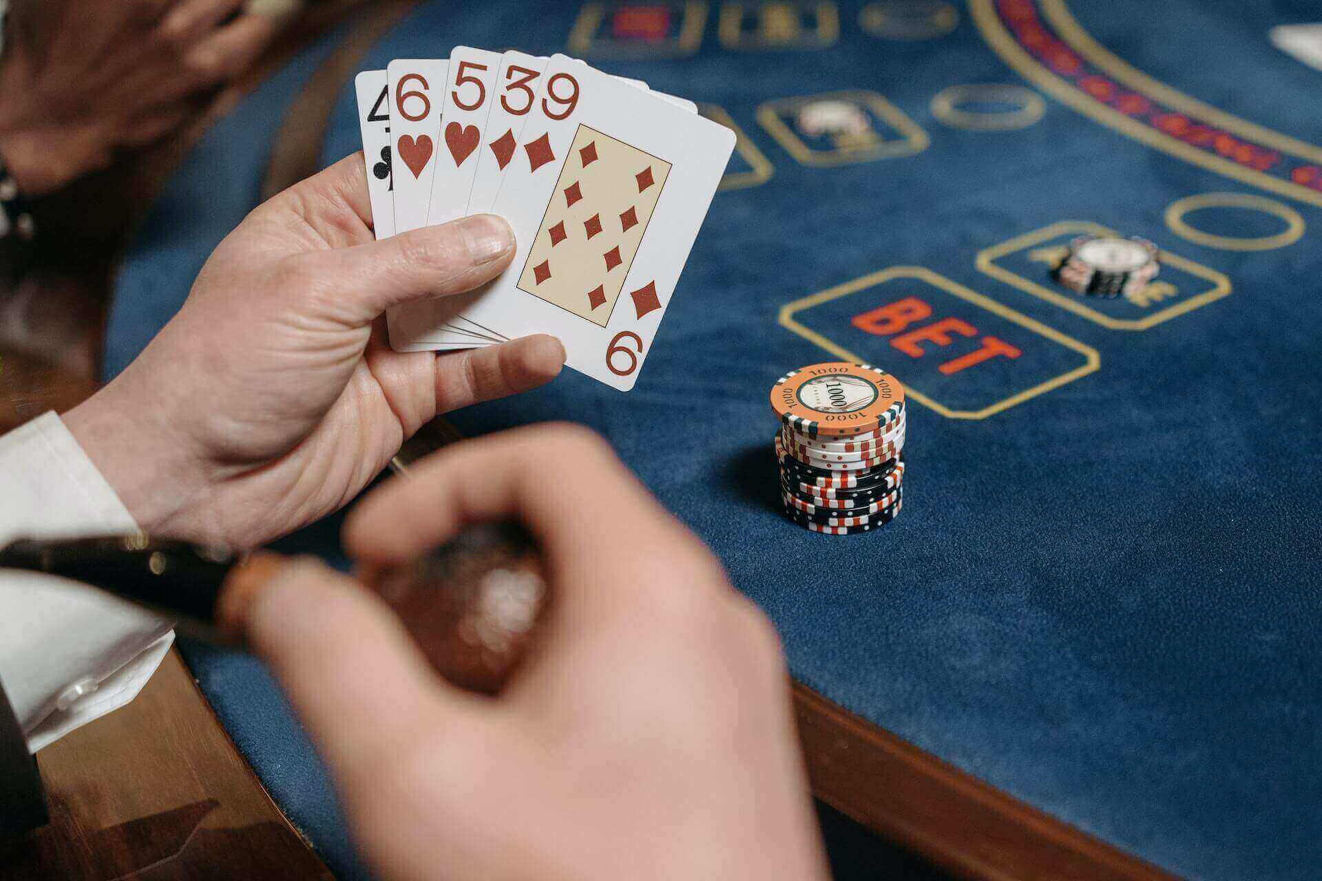 Blackjack'in Algoritmaları: Strateji ve İstatistikler